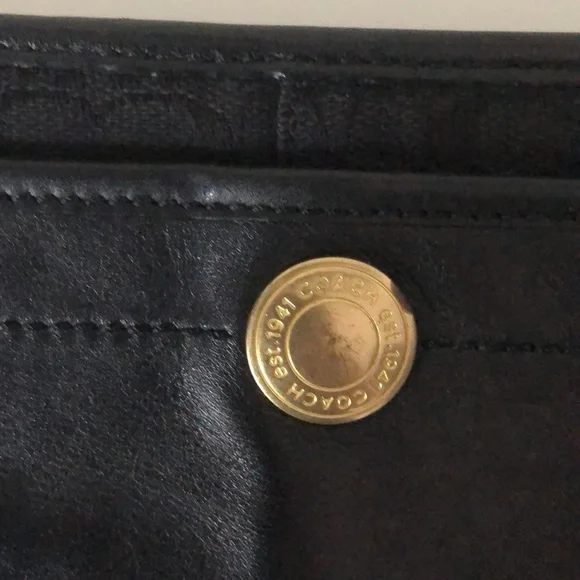 Coach Wristlet (great condition) - Picture 6 of 6